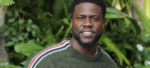Kevin Hart : il frôle la mort après un terrible accident ! (Photos)
