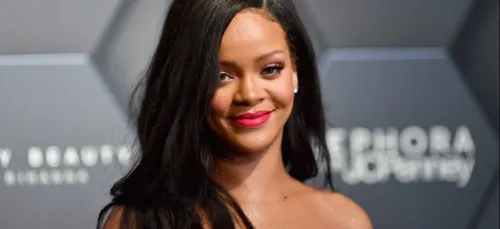 Rihanna enceinte ? Elle ne dément pas la rumeur ! (Vidéo)