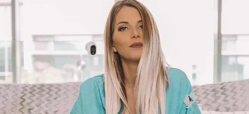 Jessica Thivenin : internet tombe sur son sosie de 50 ans ! (Vidéo)