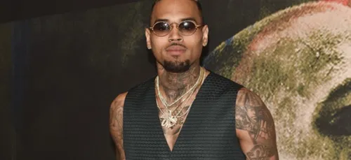 Chris Brown : une femme achète son hoodie et y trouve de la drogue !