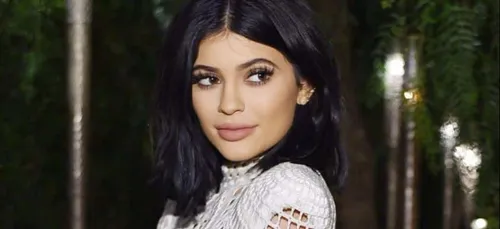 Kylie Jenner revend Kylie Cosmetics pour une somme astronomique !