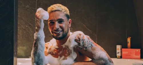 Eddy : de retour en télé-réalité, il retrouve l'amour !