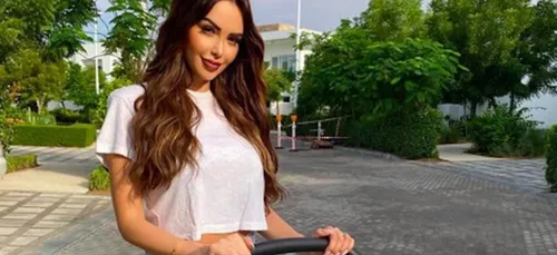 Nabilla qualifiée de « fantasme pour routier » dans TPMP People...