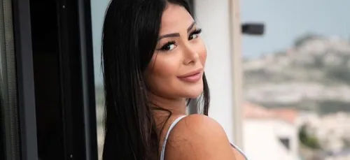 Maeva Ghennam : sa photo topless fait le buzz ! [PHOTO]