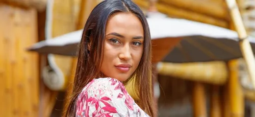 Astrid Nelsia en couple avec un footballeur brésilien ! [PHOTO]