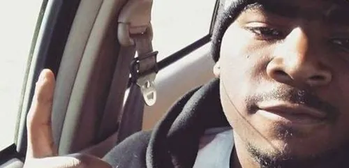 Un rappeur américain risque 180 ans de prison après avoir fait des...