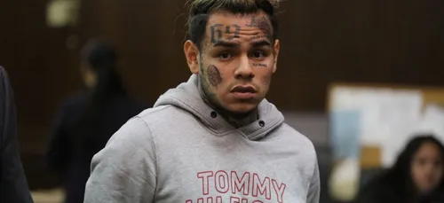 6ix9ine : son ex réclame une expertise psychiatrique