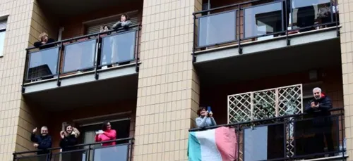 Pornhub, Skype et e-aperitif : comment l'Italie se change les idées...