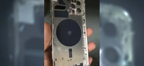 iPhone 12 Pro : une vidéo du nouveau smartphone d'Apple fuite sur...