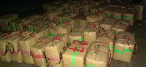 En 2020, les douanes ont saisi plusieurs tonnes de cannabis  et...