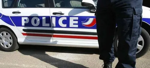 Âgée de 13 ans, elle tombe enceinte de son frère après avoir été...