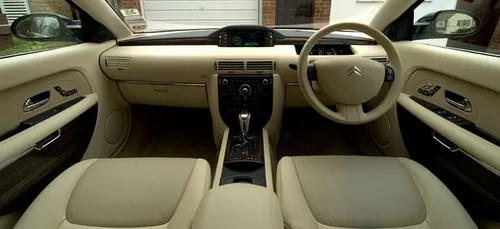 Loiret : un Britannique se trompe de voie et provoque un accident