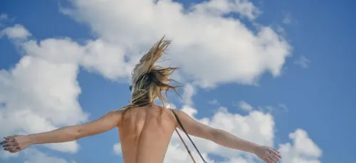 Le Airbnb du naturisme débarque en France !