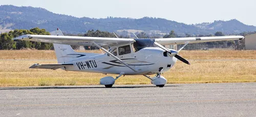 Vienne : un jeune garçon jugé pour avoir volé et piloté des avions