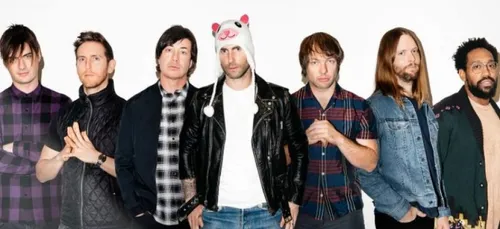 Adam Levine (Maroon 5) : son épouse partage un adorable cliché de...