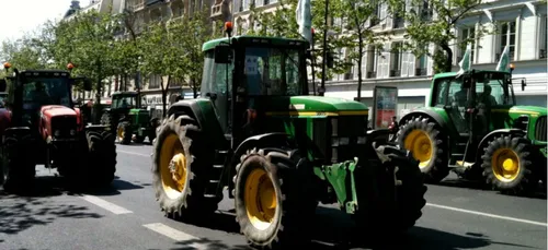 Orléans : les agriculteurs manifestent depuis ce matin