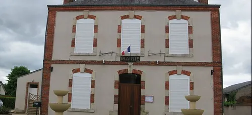 Gilets jaunes : trois individus soupçonnés d’avoir incendié la...