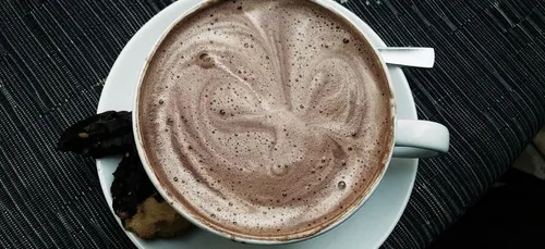 Oserez-vous commander ce chocolat chaud de 10 kg dans une tasse...