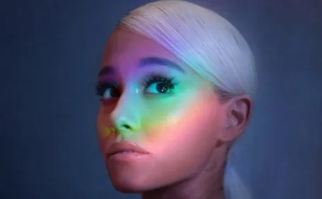Ariana Grande : quand les acteurs de Captain Marvel chantent « 7...