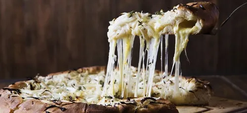 Le record du plus grand nombre de fromages sur une pizza battu !...