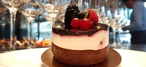 Le « meilleur p&acirc;tissier du monde » est une femme et elle est...