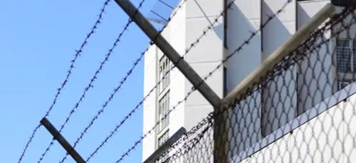 Angers : un évadé de prison retrouvé suite à une plainte de sa...