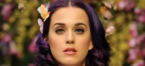 Katy Perry enceinte ? La chanteuse sort enfin du silence (vidéo)