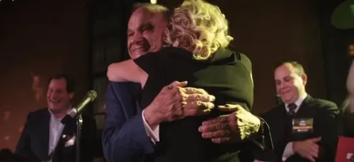 Un patron verse une prime surprise de 9 millions d'euros à ses...