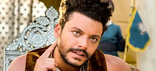 Quand Kev Adams surprend ses fans en changeant littéralement de...