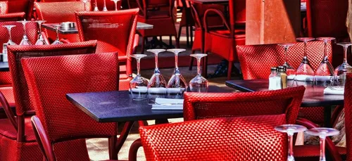 Décision « fin mai » pour la réouverture des restaurants, des aides...