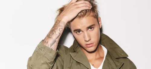 Justin Bieber fait le show dans une église sur du Bruno Mars (VIDEO)