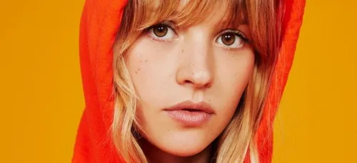 Propos sur la police : Angèle et Slimane apportent leur soutien à...