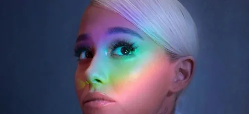 Ariana Grande : son chéri fait une apparition surprise dans une...