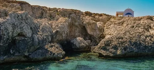 Chypre offre le voyage aux touristes qui attraperaient le Covid-19...