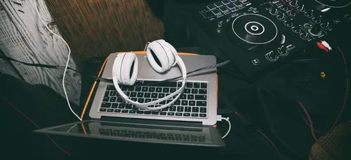 Discothèques : un été sans danser ?