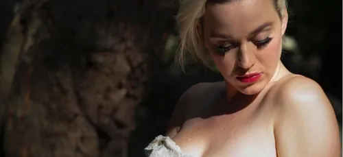 Katy Perry révèle avoir pensé au suicide après sa rupture avec...
