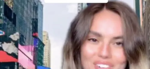 Une serveuse attribue des notes aux célébrités et fait le buzz (Vidéo)