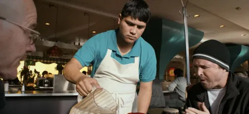 Accusé de tentative de meurtre, Johnny Ortiz de “Breaking Bad”...