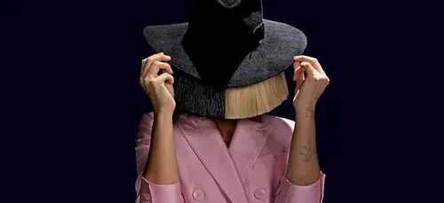 « Je n’ai aucune honte » : quand Sia va aux toilettes en plein...