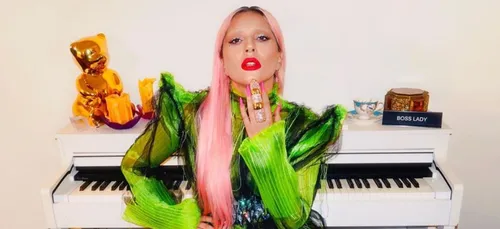 « Ils m'ont jeté dans une poubelle » : Lady Gaga se confie sur le...