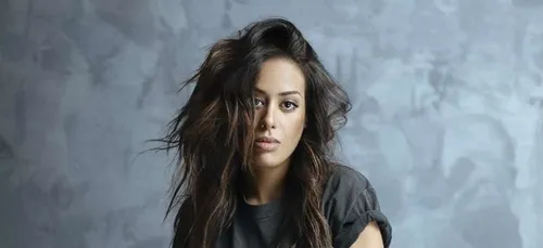 Critiquée sur son poids, Amel Bent pousse un coup de gueule