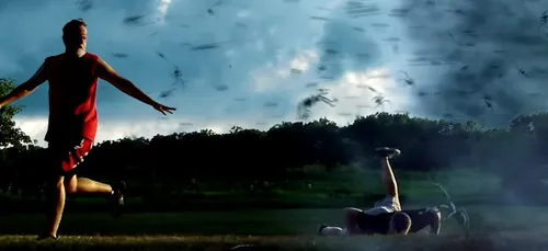 "Arachnado" : une bande-annonce effrayante avec des tornades...