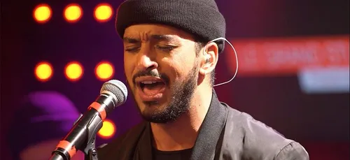 Slimane : après les insultes racistes et homophobes, il quitte les...