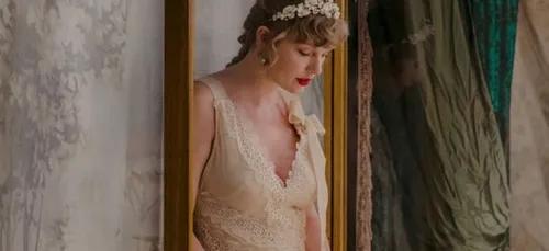 "Evermore" : Taylor Swift annonce la sortie d'un album et d'un clip...