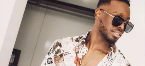 Dadju remercie ses fans pour la récompense obtenue pour sa...