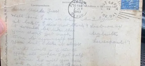 La carte postale d’un héros du débarquement de Normandie arrive à...