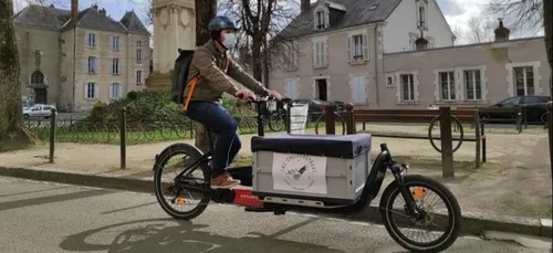 Les Cycloposteurs : des Orléanais vont valoriser nos déchets...