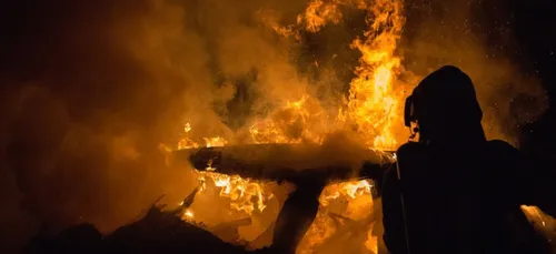 Gironde : un homme incommodé par les fumées d’un incendie