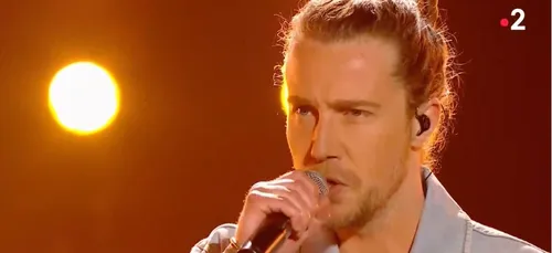 Quand Julien Doré reprend un célèbre tube de Claude François (vidéo)