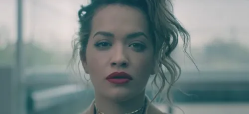 Rita Ora recalée d'un restaurant de Gordon Ramsay ! (VIDEO)